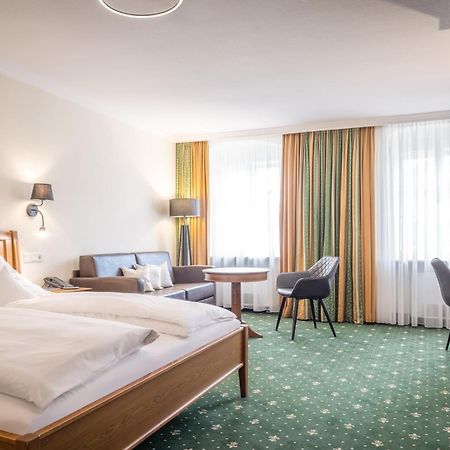 Hotel-Gasthof Hoettl ديغندورف المظهر الخارجي الصورة