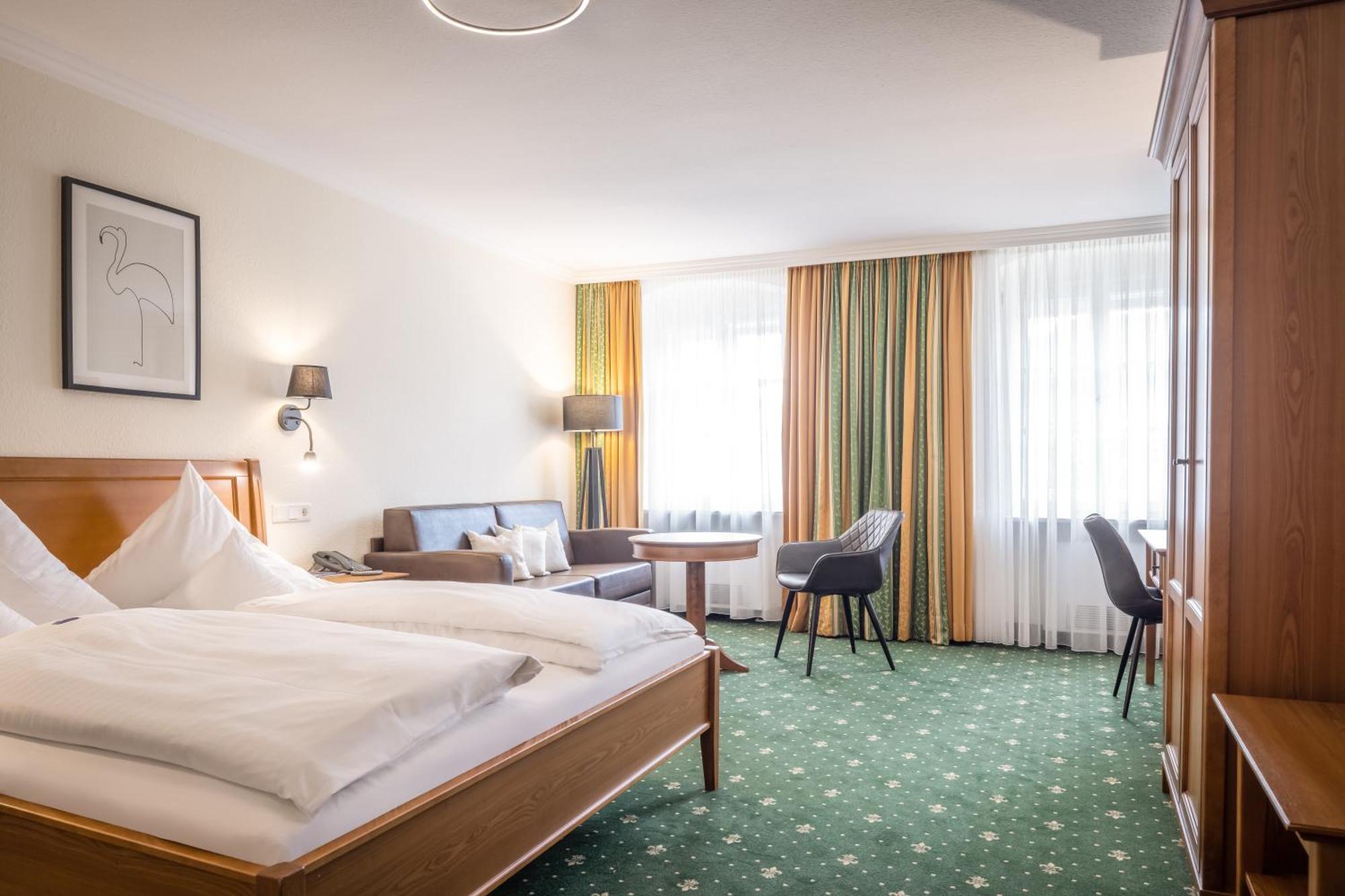 Hotel-Gasthof Hoettl ديغندورف المظهر الخارجي الصورة