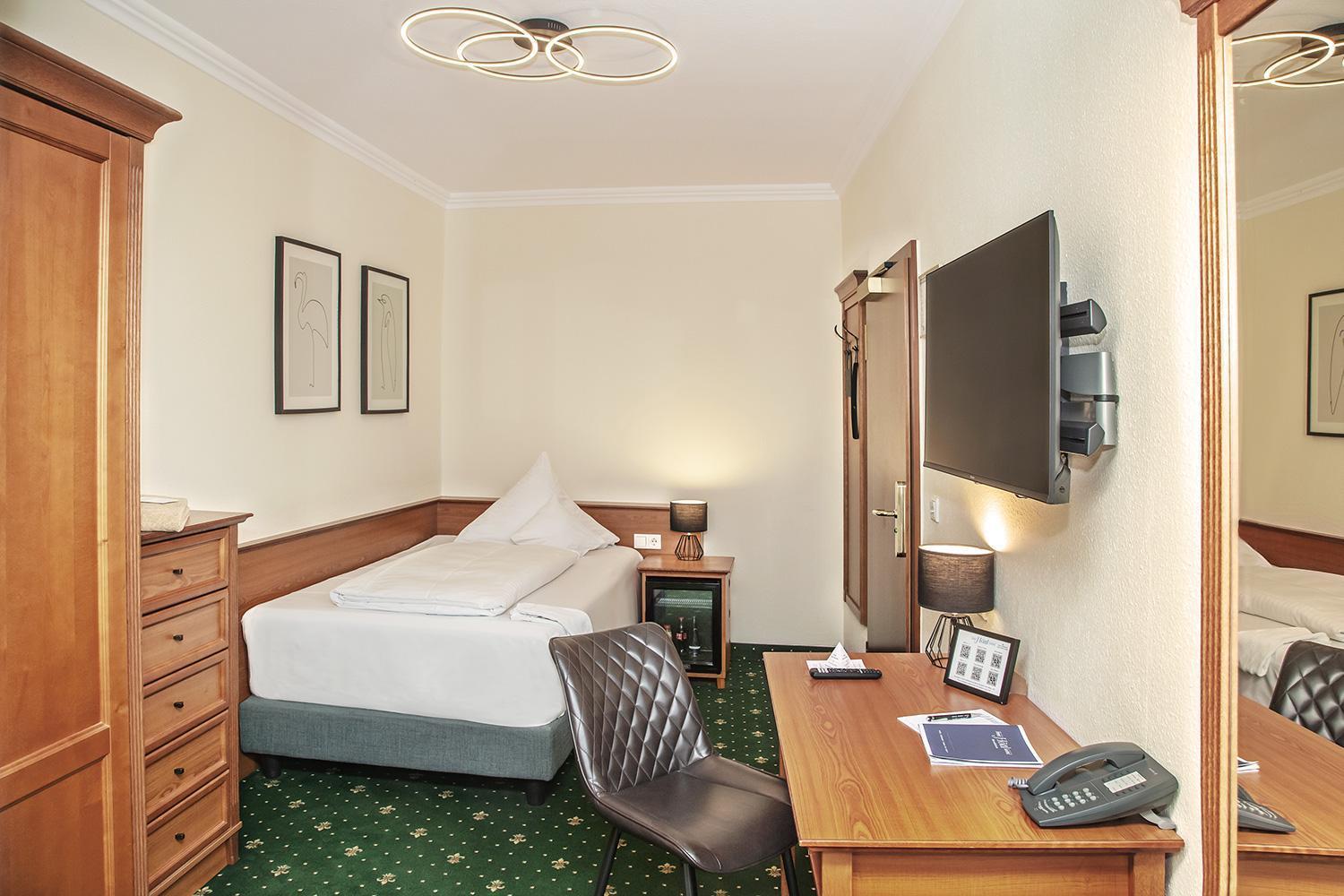 Hotel-Gasthof Hoettl ديغندورف المظهر الخارجي الصورة